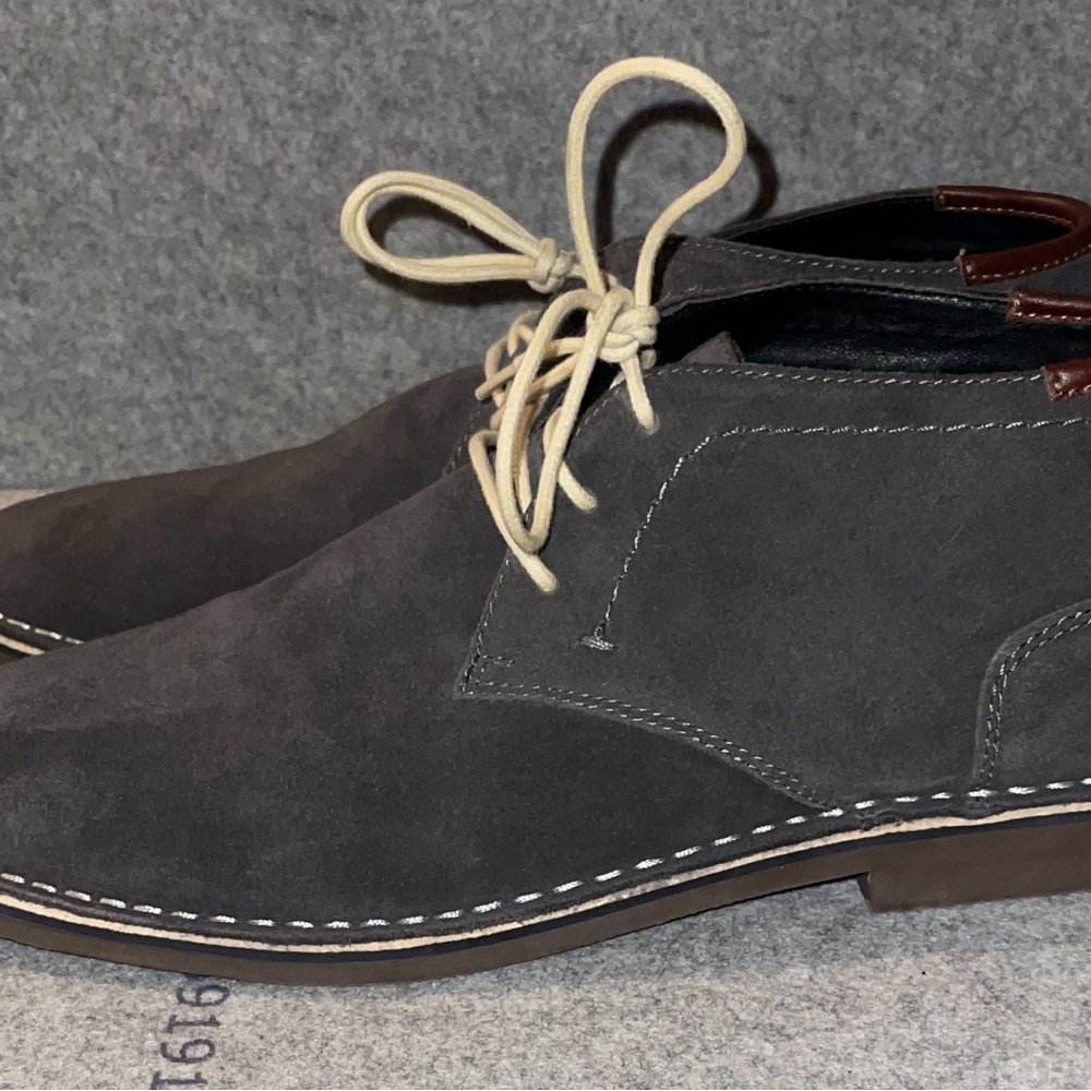 Kenneth Cole Reaction Dark Gray Chukka Boots